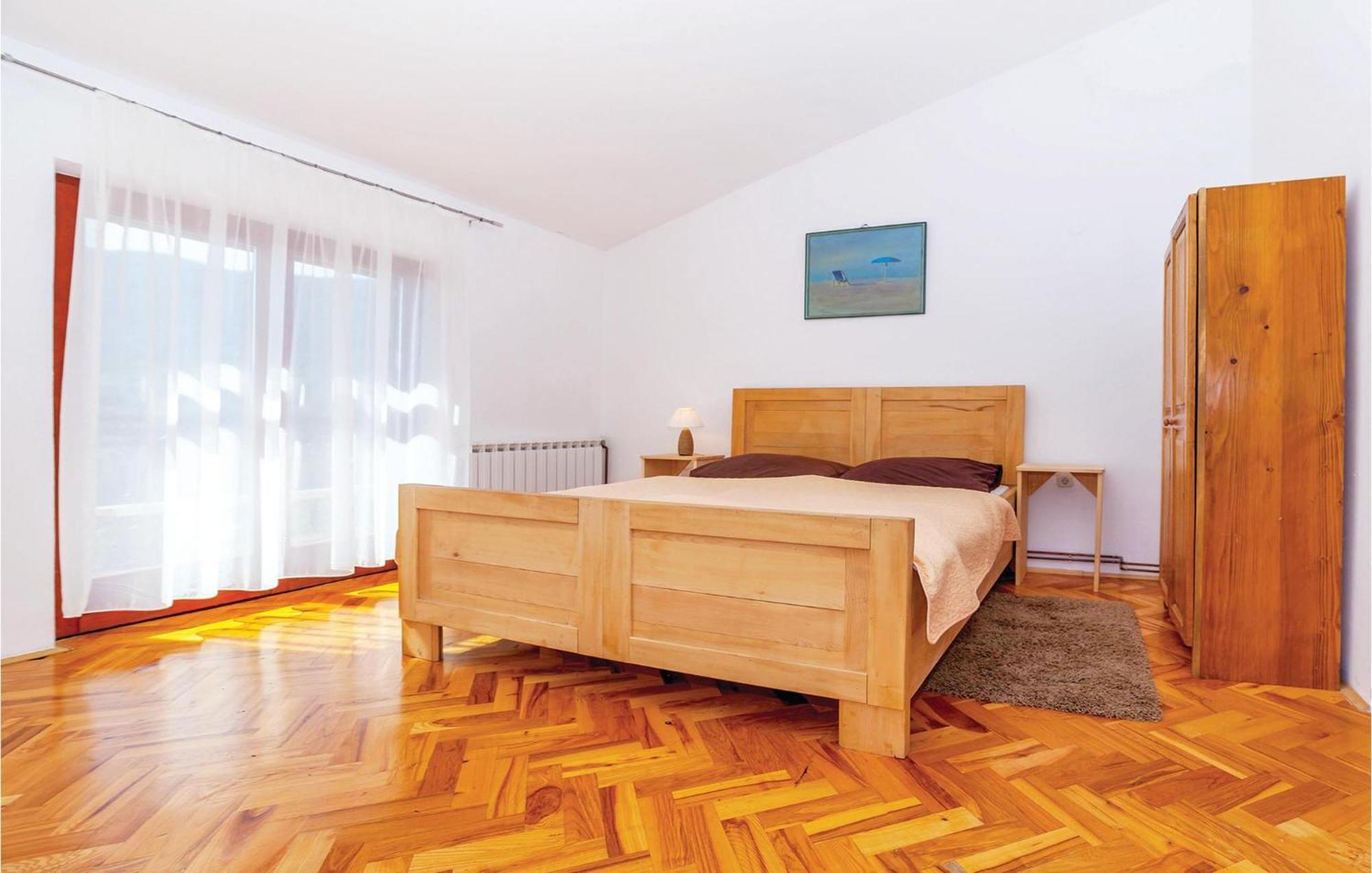 7 Bedroom Pet Friendly Home In Crni Kal Crni Kal  Bagian luar foto