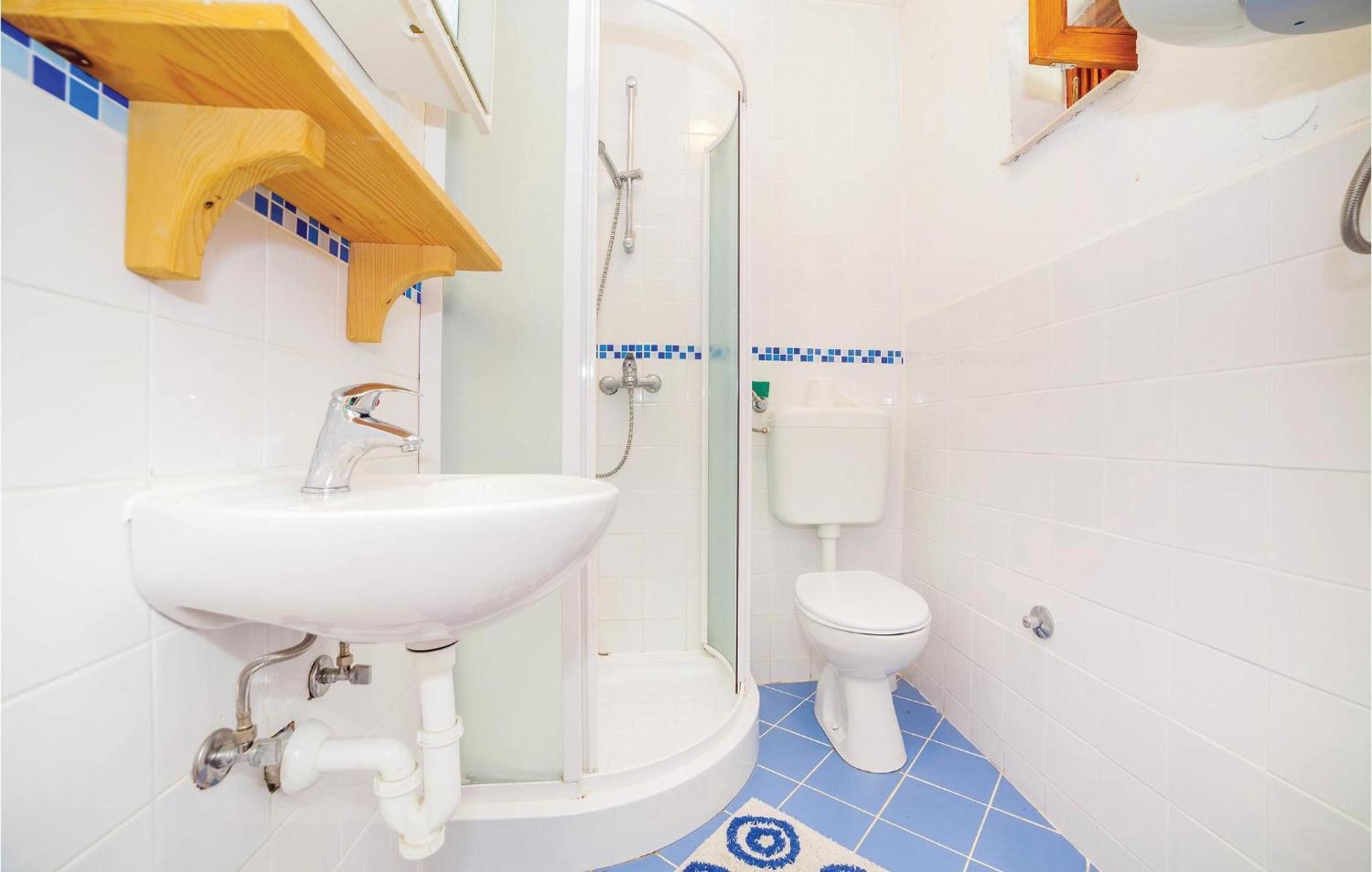 7 Bedroom Pet Friendly Home In Crni Kal Crni Kal  Bagian luar foto