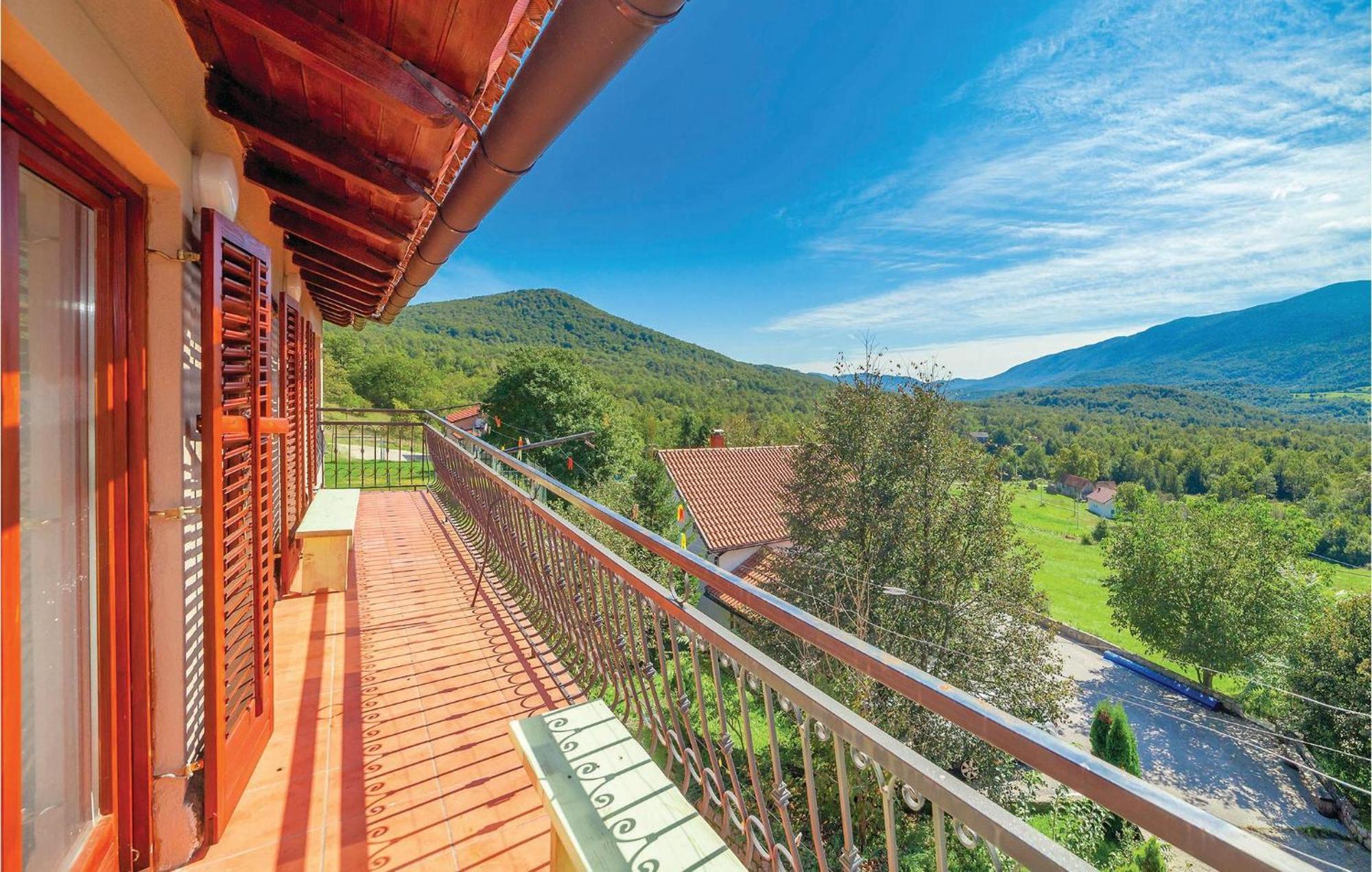 7 Bedroom Pet Friendly Home In Crni Kal Crni Kal  Bagian luar foto