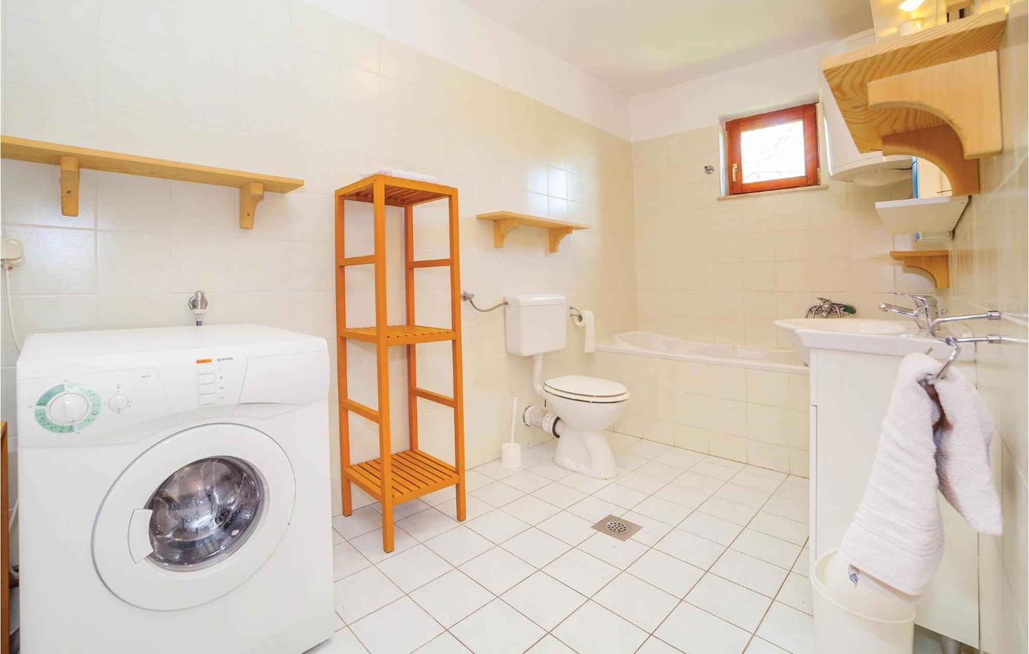 7 Bedroom Pet Friendly Home In Crni Kal Crni Kal  Bagian luar foto
