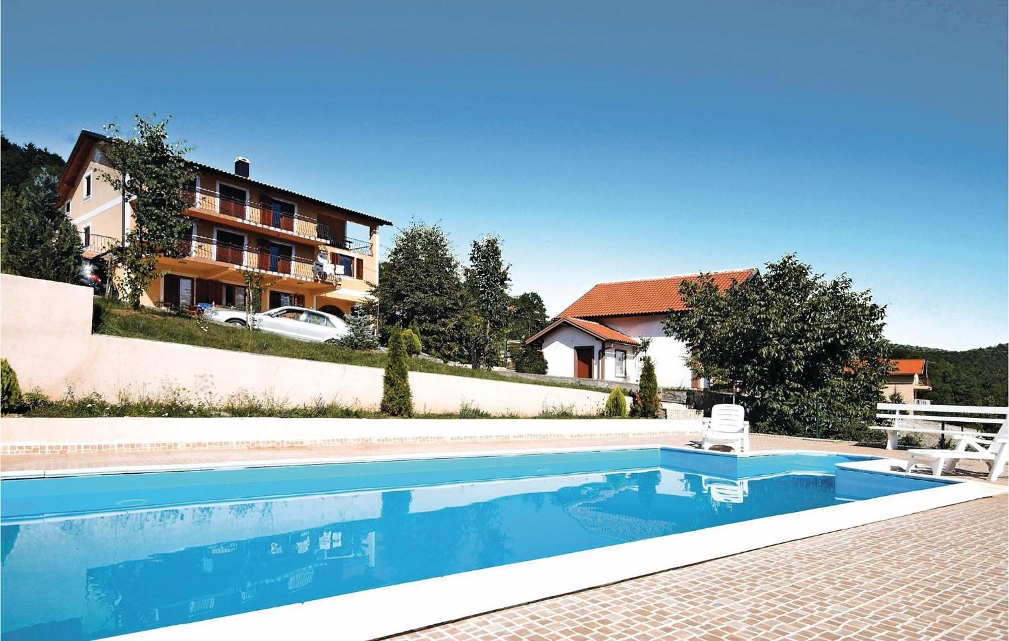7 Bedroom Pet Friendly Home In Crni Kal Crni Kal  Bagian luar foto
