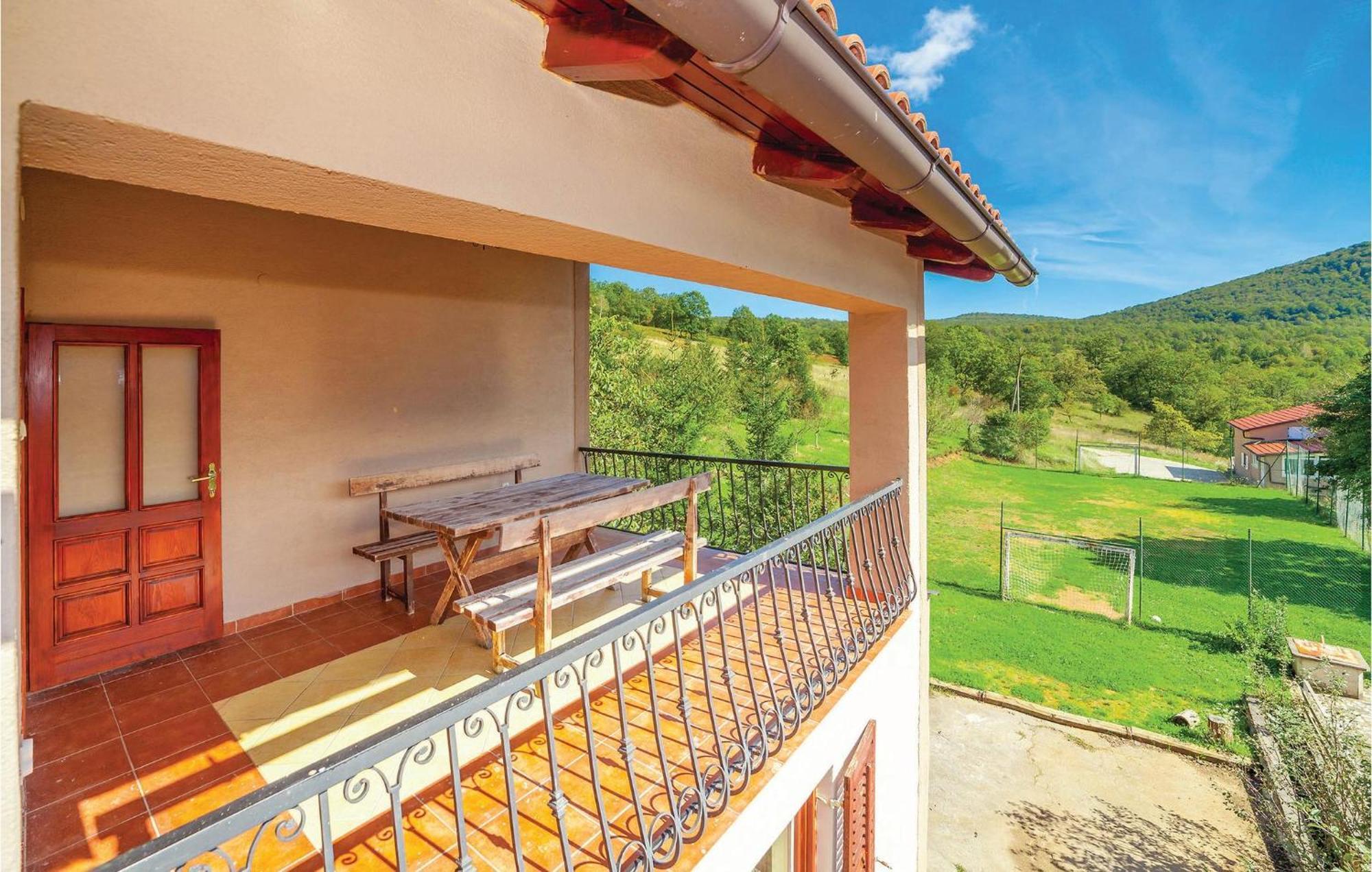 7 Bedroom Pet Friendly Home In Crni Kal Crni Kal  Bagian luar foto
